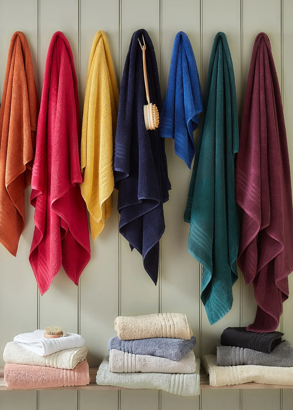 Black 100% Egyptian Cotton Towels - Hand Towel Image 3