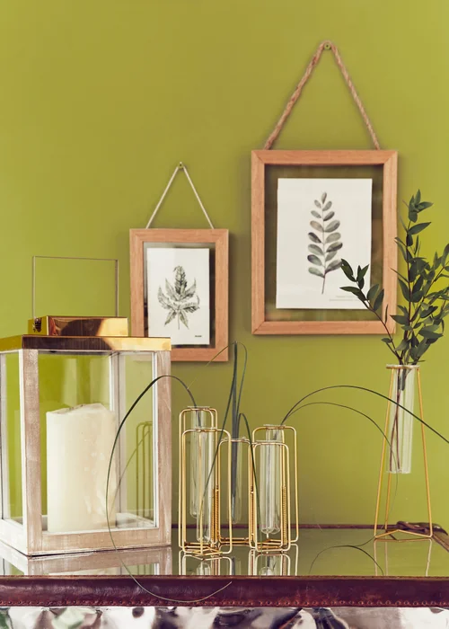 Hanging Wood Frame Image 2