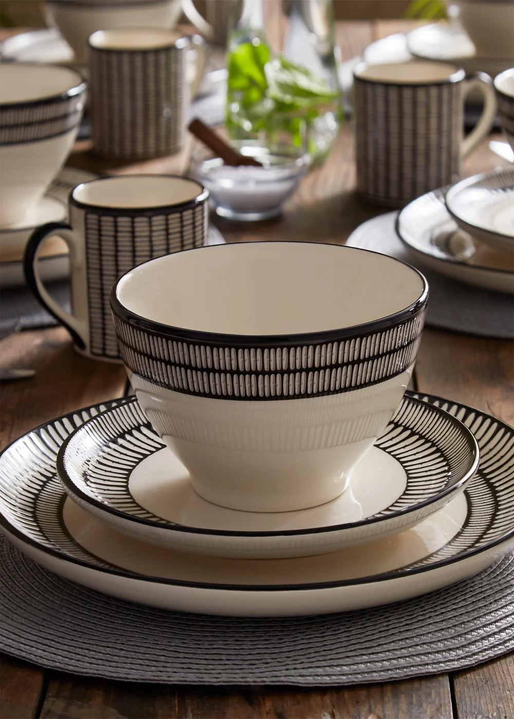 4 Pack Grey Woven Placemats Image 2