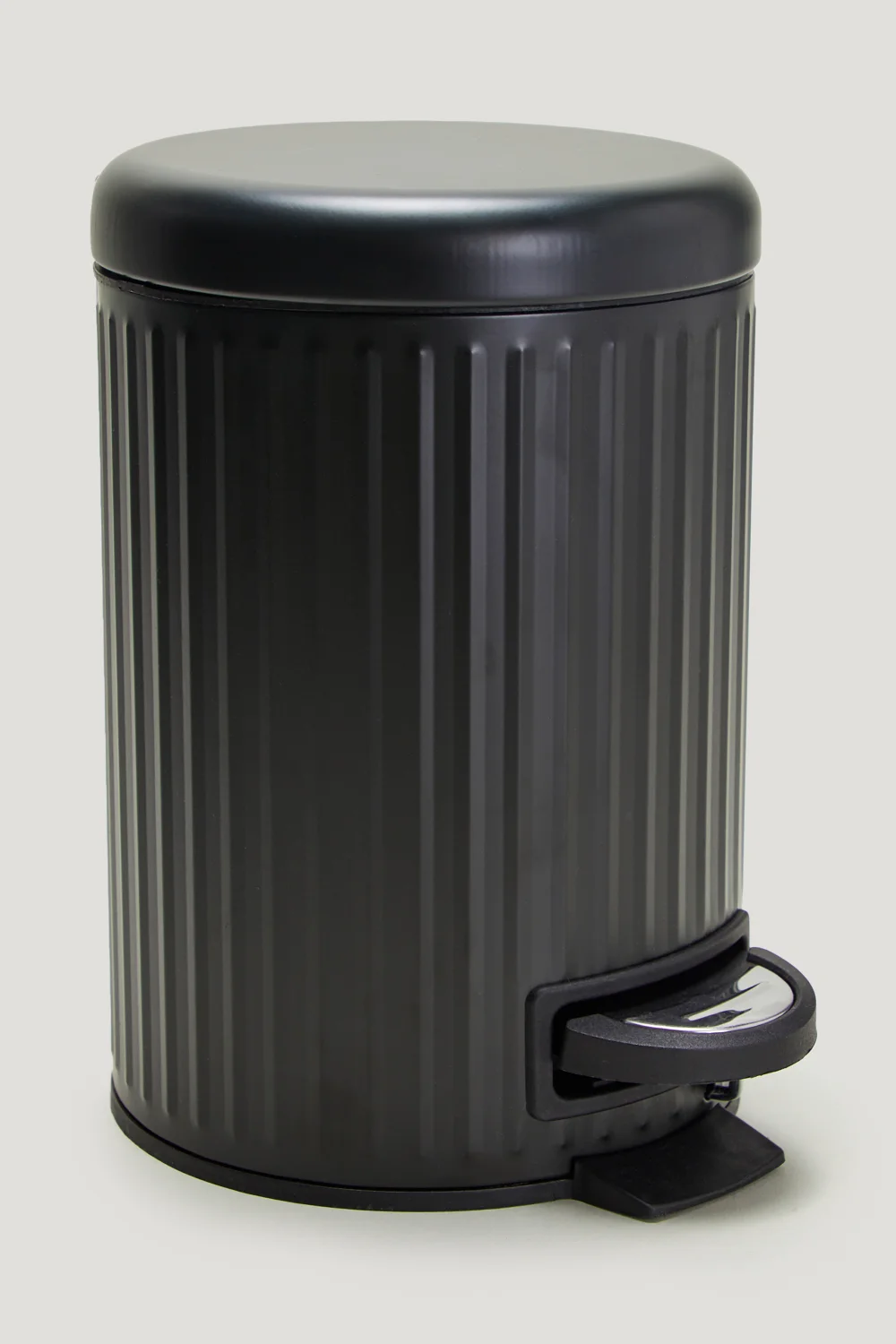 Black Ridged Pedal Bin (26cm x 17cm) Image 1