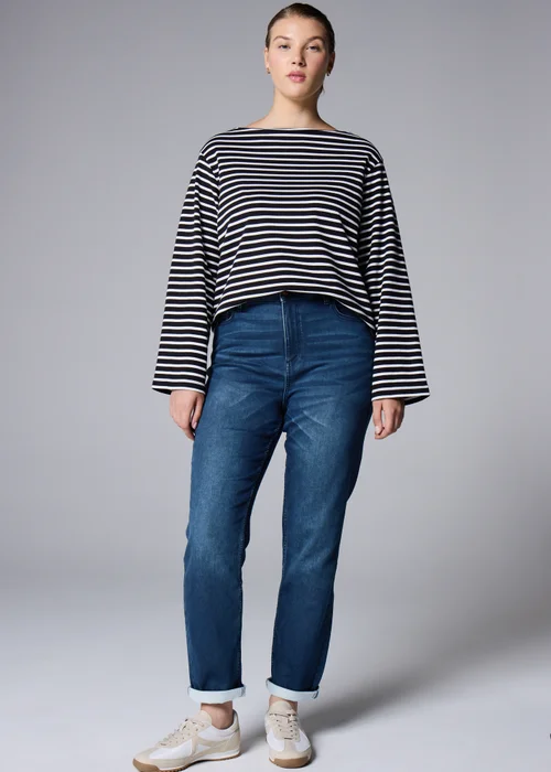 Jolie Dark Wash Relaxed Skinny Jeans - Size 8 Image 1