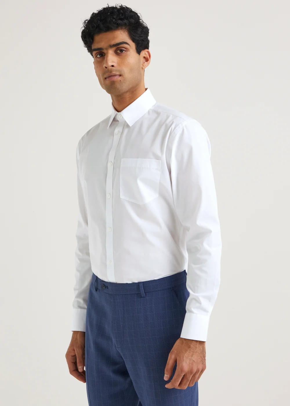 Taylor & Wright White Easy Care Regular Fit Long Sleeve Shirt - 14.5 Collar Image 2