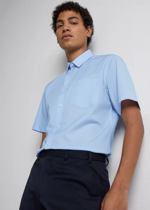 Taylor & Wright Blue Easy Care Regular Fit Short Sleeve Shirt - 14.5 Collar Image 1