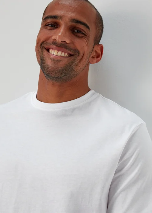 5 Pack Essential White T-Shirts - Small Image 4