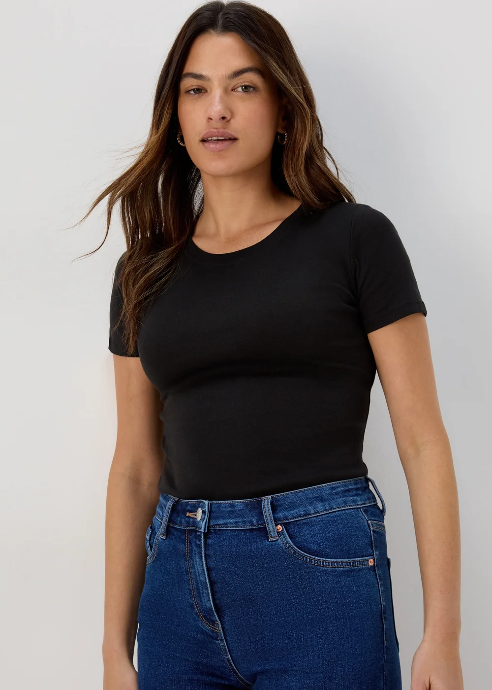 Black Short Sleeve Fitted T-Shirt - Size 8 Image 1