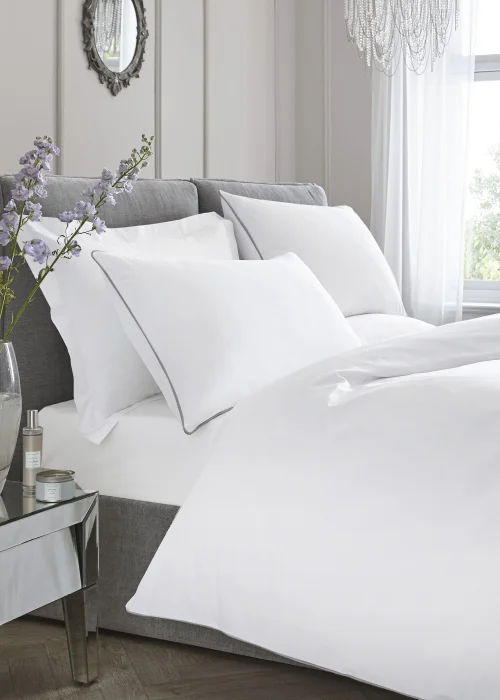 Appletree 200 Thread Count Plain Dye White Duvet Cover Set - Single Image 1