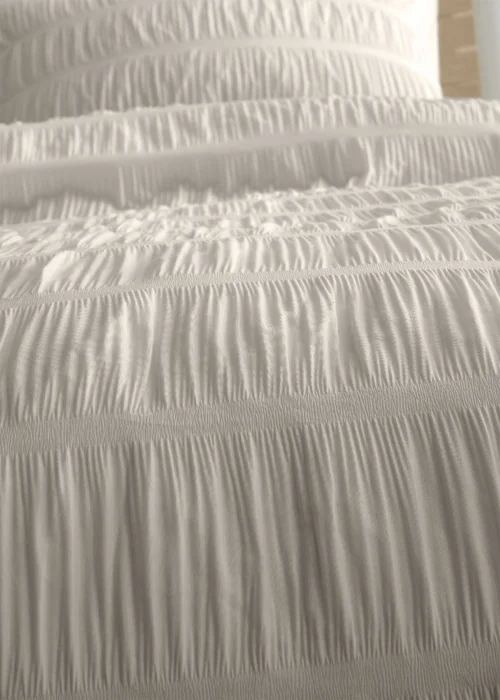 Catherine Lansfield Seersucker Duvet Cover Set Natural - Single Image 3