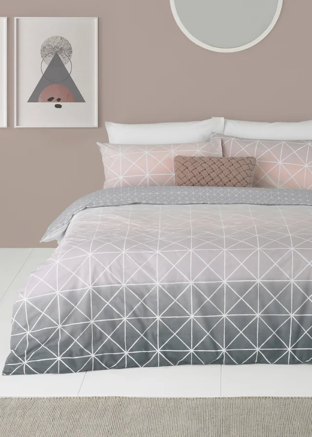 furn. Spectrum Geometric Gradient Duvet Cover Set