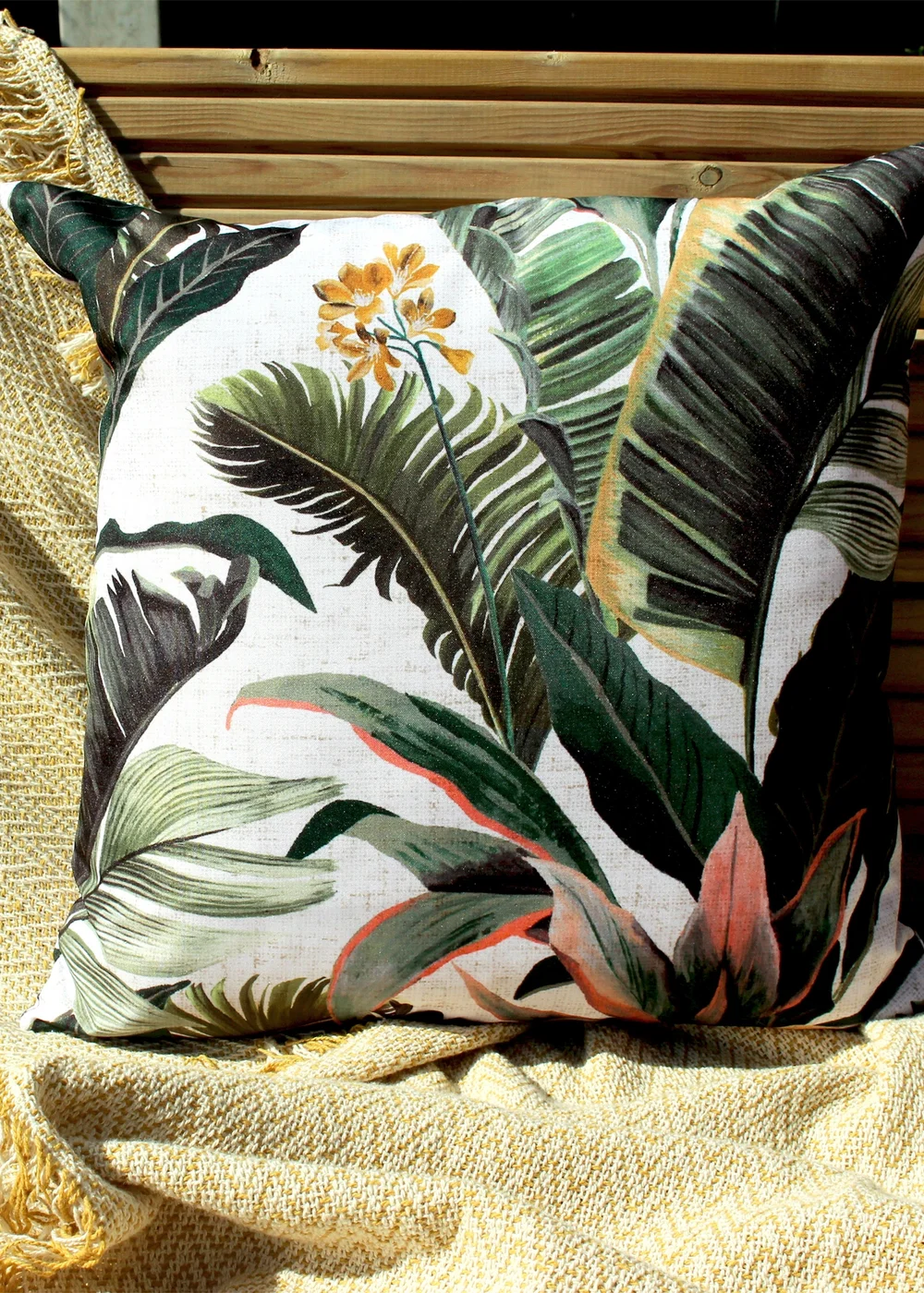 furn. Hawaii Filled Outdoor Cushion (43cm x 43cm x 8cm) - One Size Image 1