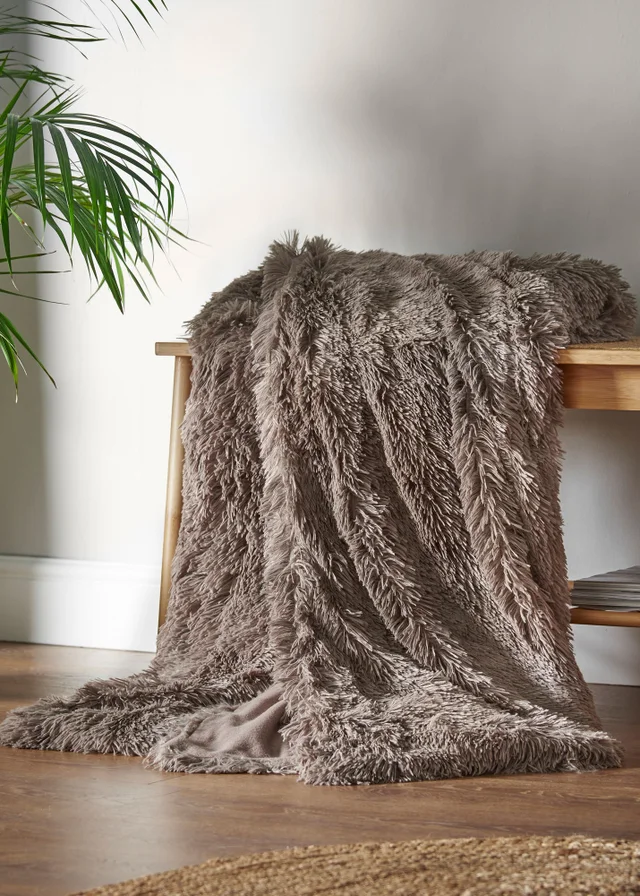 Catherine Lansfield Cuddly Deep Pile Blanket Throw (150x200cm)