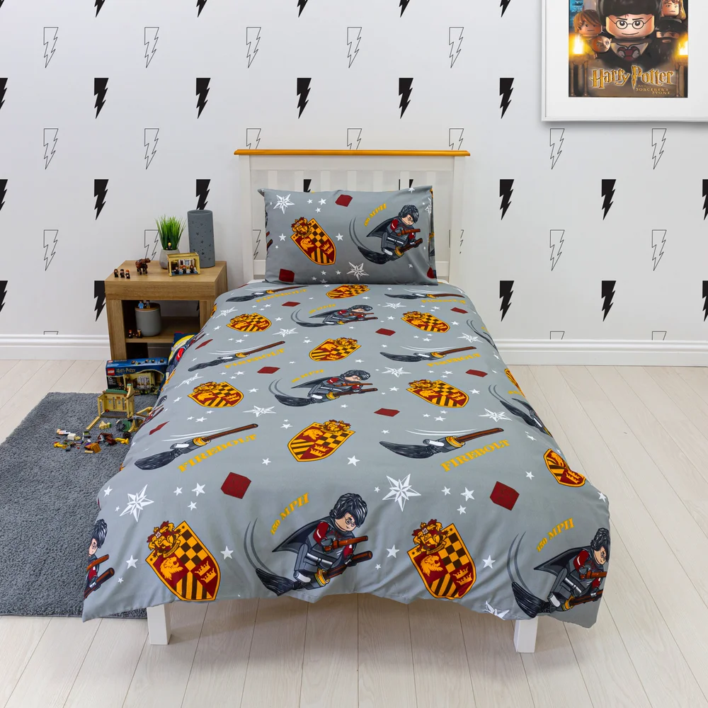 Lego Harry Potter Gryffindor Duvet Cover - Single Image 3