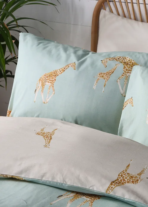 Fusion Milo Giraffe Blue Reversible Duvet Cover Set - Single Image 3