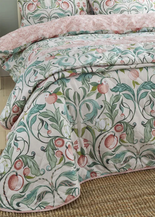 Catherine Lansfield Clarence Floral Quilted Bedspread (220x230cm) - One Size Image 1