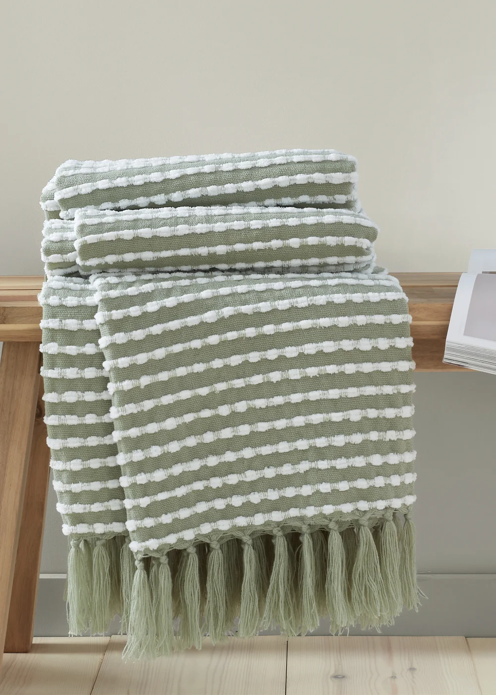 Catherine Lansfield Stab Stitch Green Throw (125x150cm) - One Size Image 1
