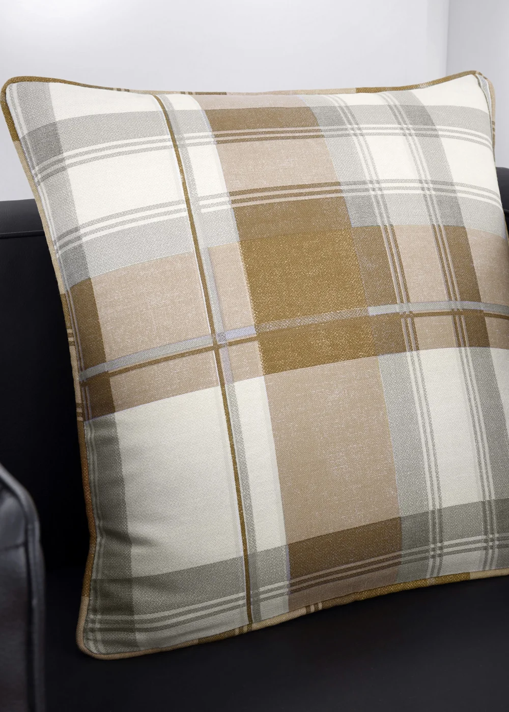 Fusion Balmoral Check Natural Filled Cushion (43cm x 43cm) - One Size Image 1