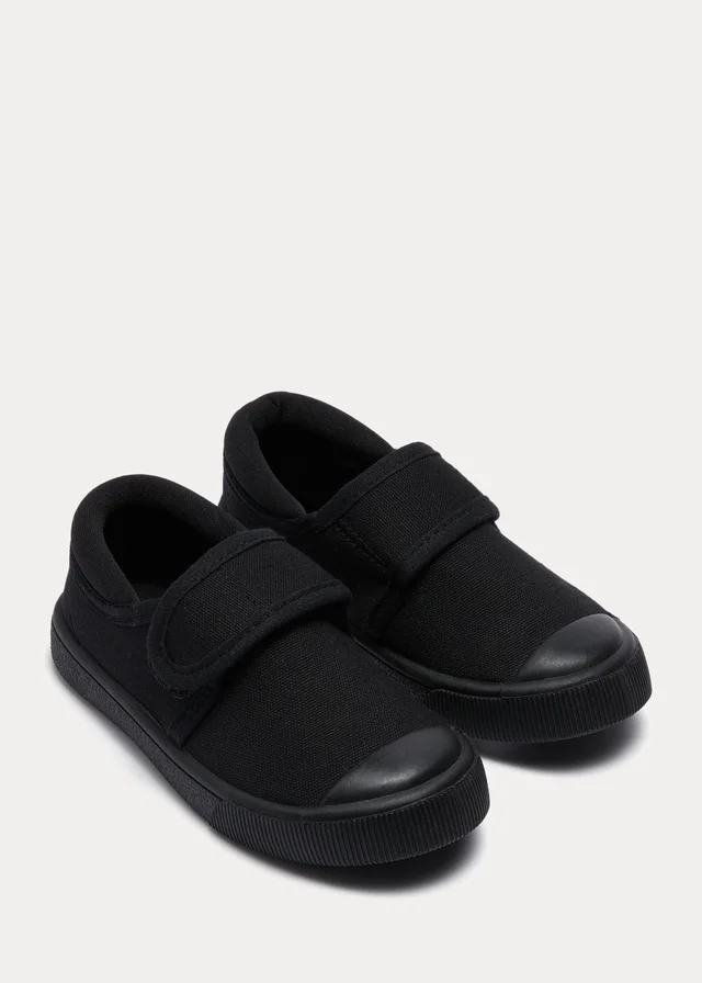 Kids Black School Plimsolls (Younger 7-Older 3)