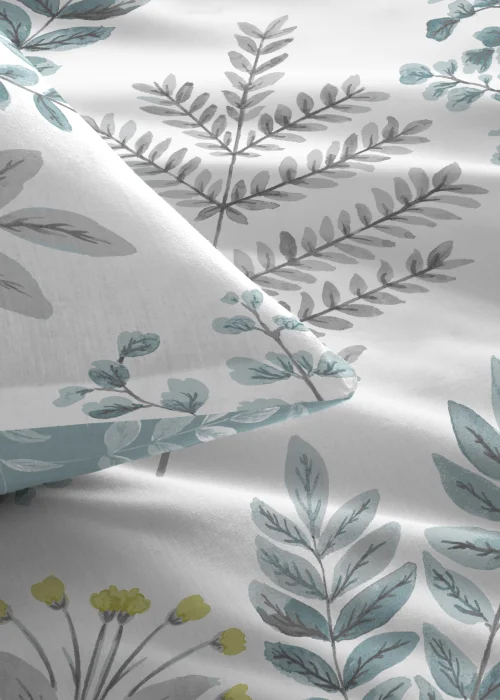 Dreams & Drapes Emily Duvet Set - Double Image 2