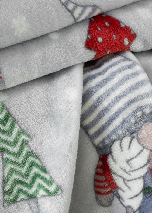 Catherine Lansfield Christmas Gonk Fleece Cosy Blanket Throw - One Size Image 3