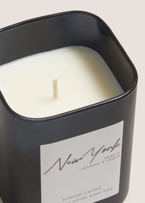 New York Scented Candle Image 2