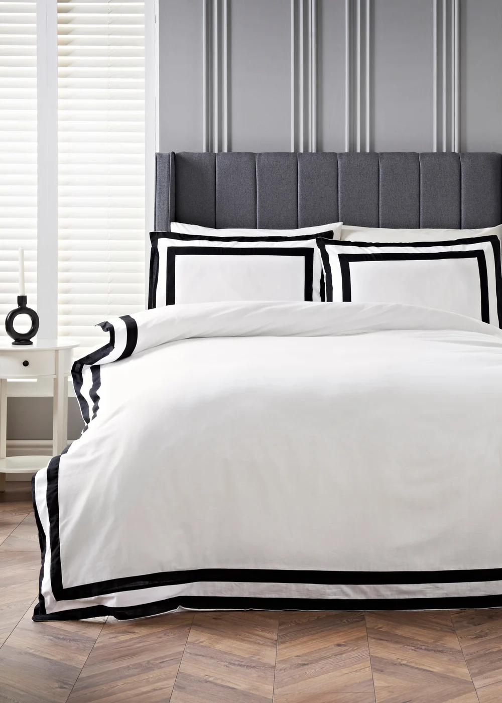 Monochrome Border Duvet Cover - Double Image 1