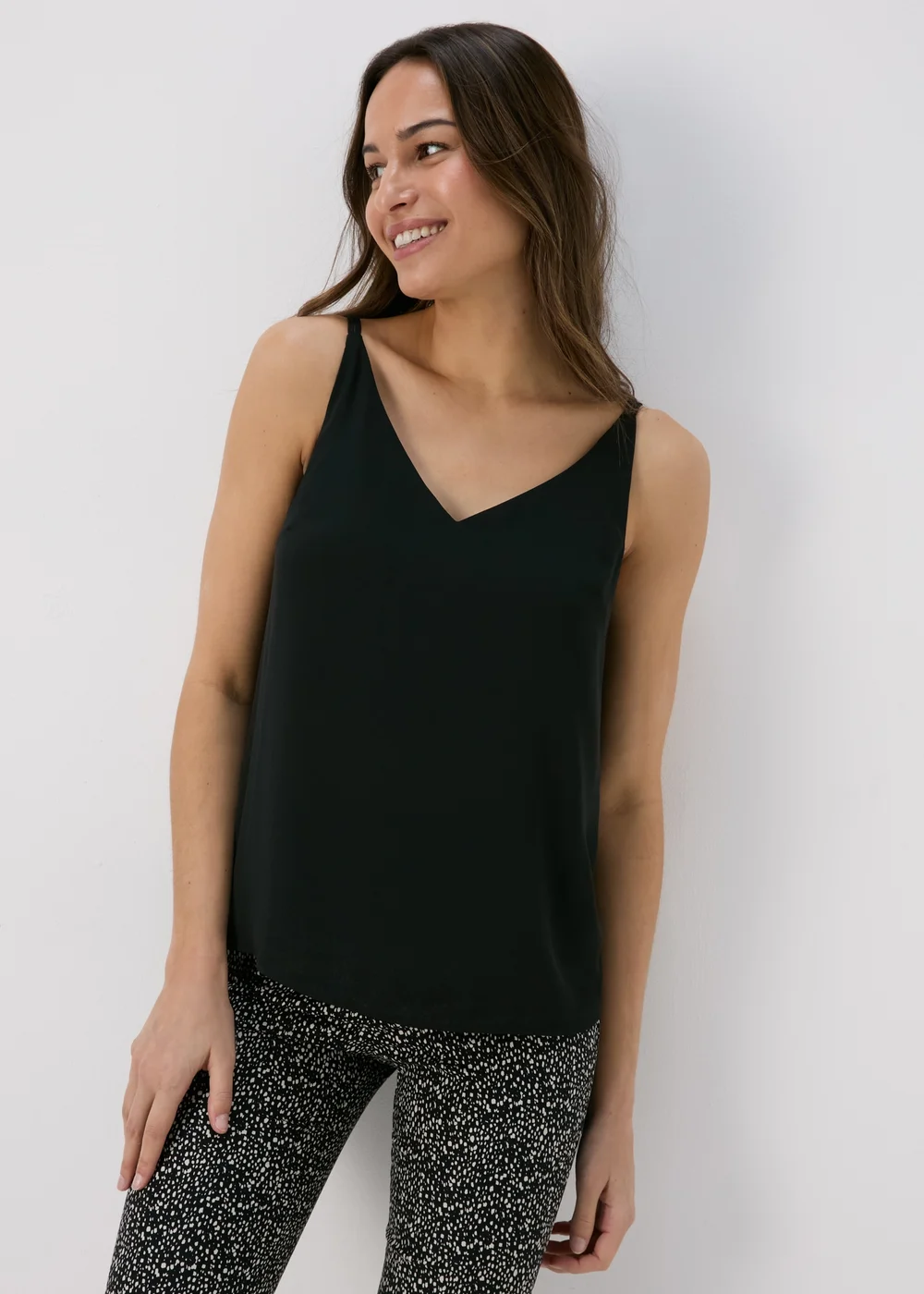 Et Vous Black Plain Cami Top - Size 8 Image 1