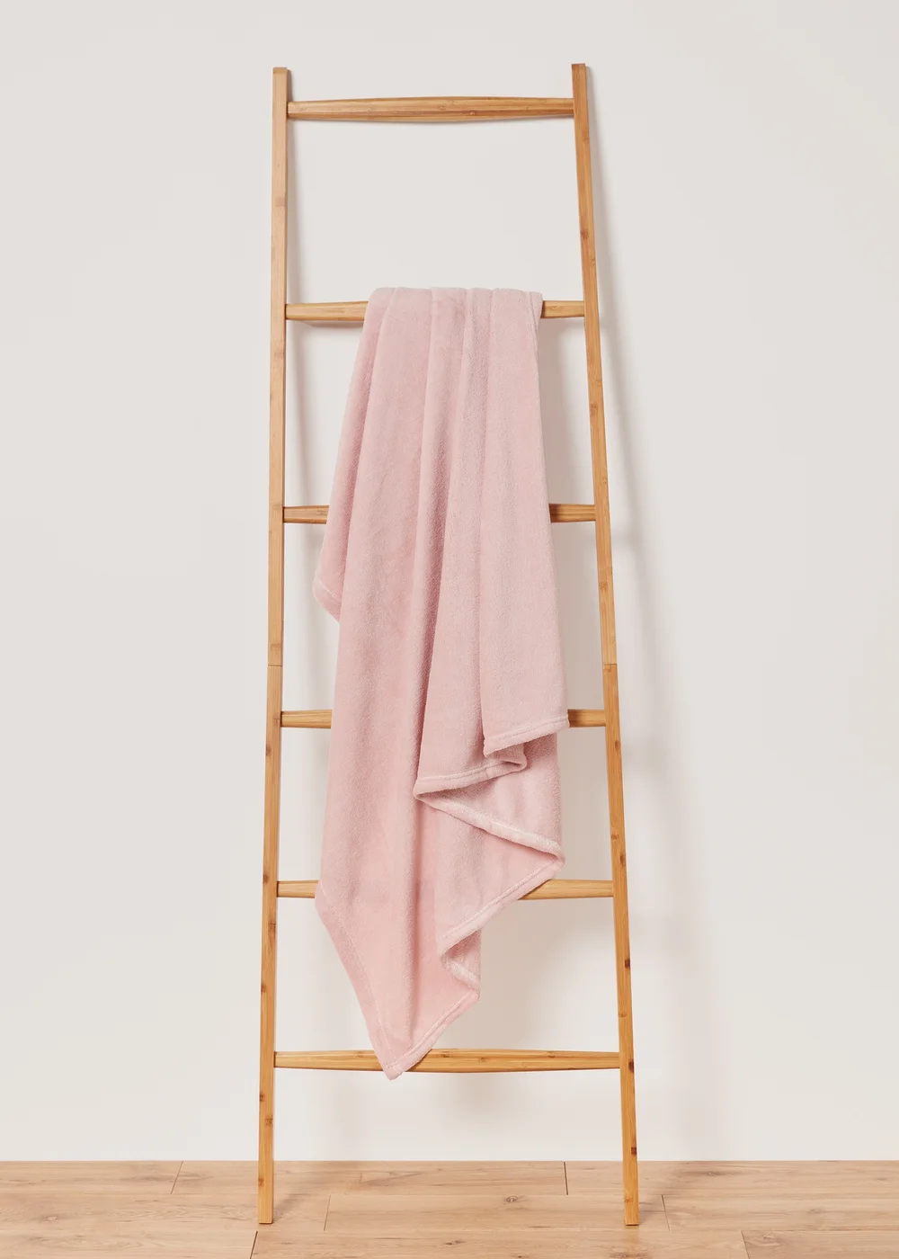 Plain Pink Throw (130cm x 150cm) Image 1