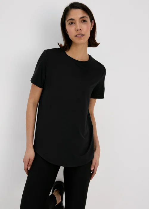 Souluxe Black T-Shirt - Small Image 1