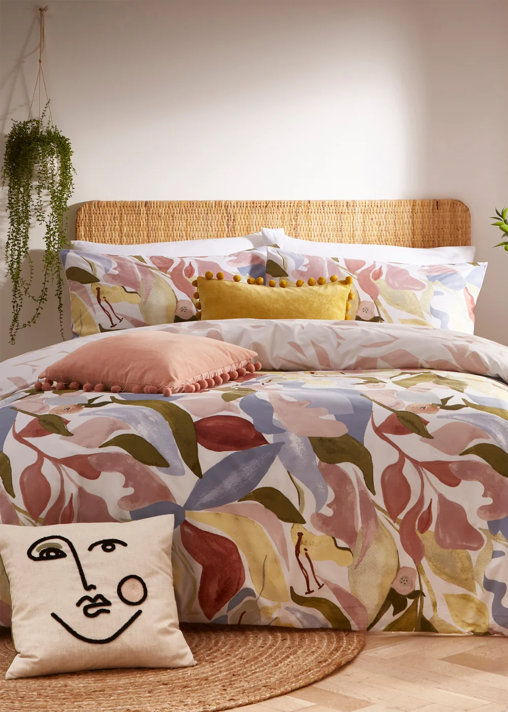 furn. Amarosa Abstract Floral Duvet Cover Set Pink - Single Image 1