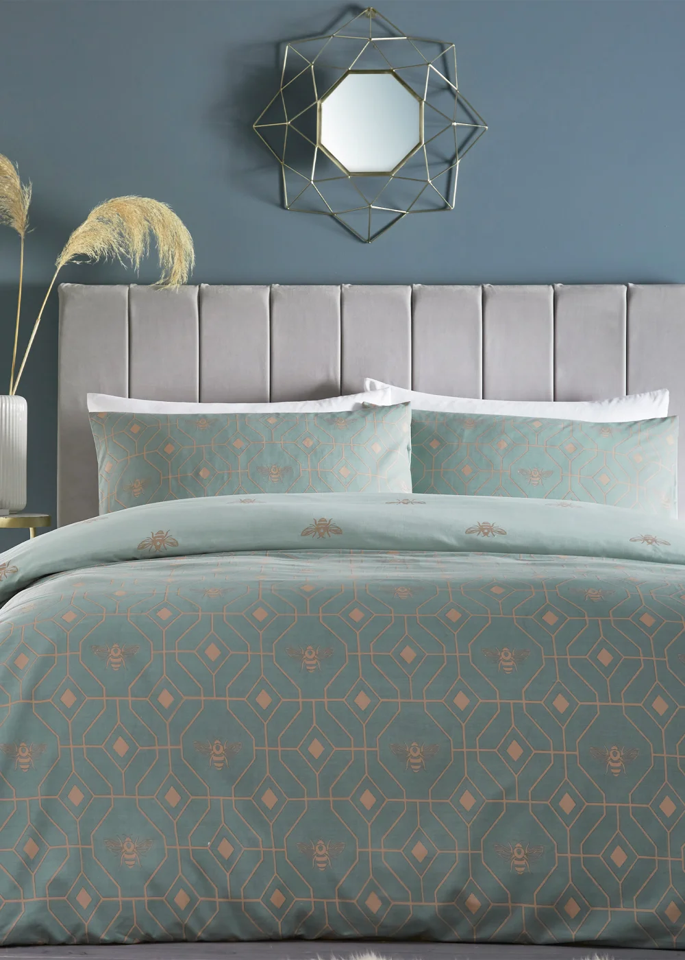 furn. Bee Deco Geometric Duvet Cover Set Eau De Nil - Single Image 1