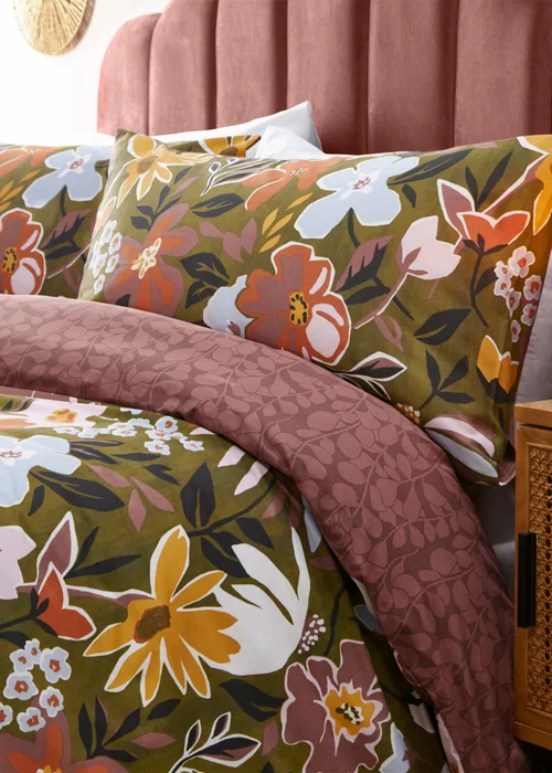 furn. Asterea Modern Floral Duvet Cover Set - Single Image 3