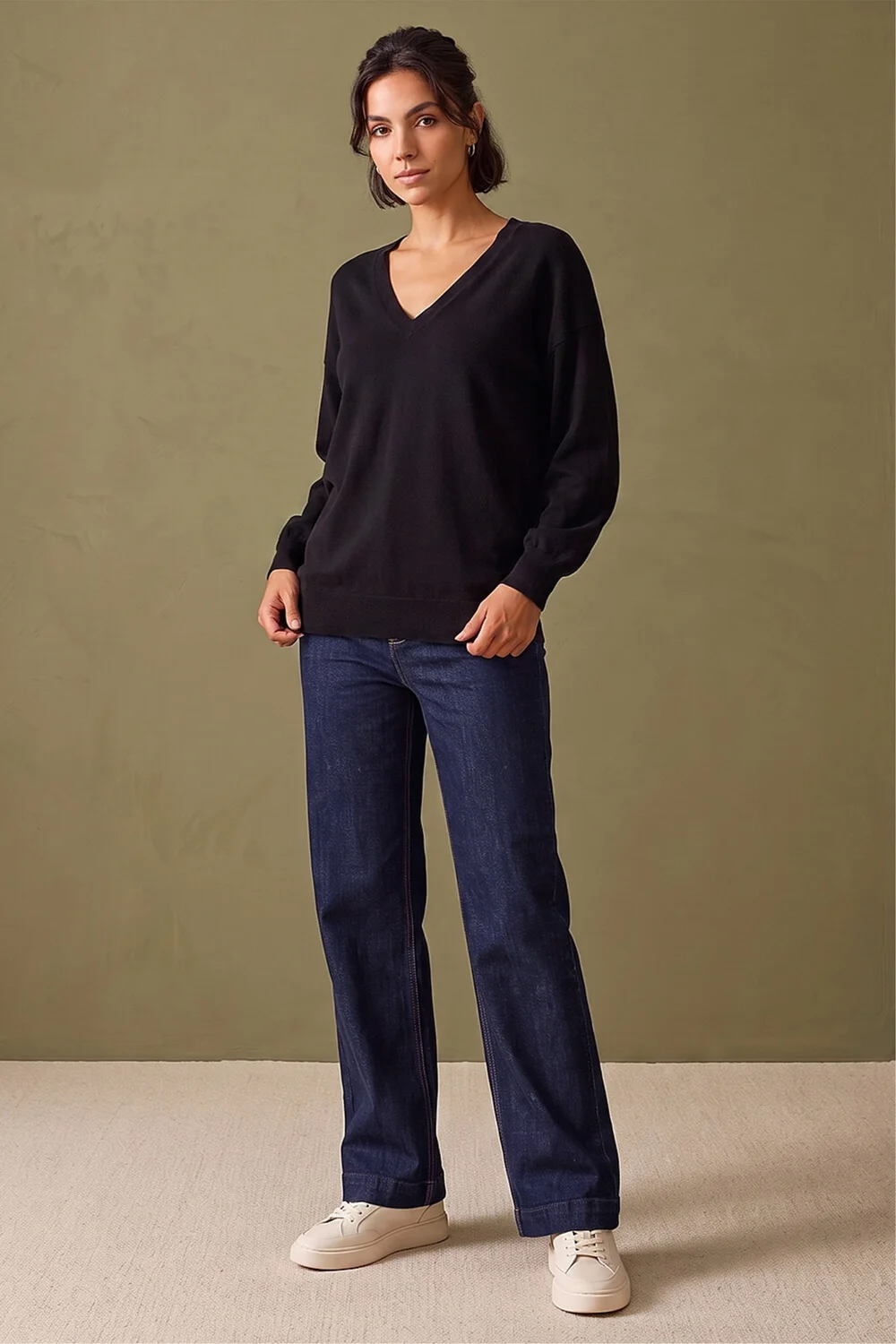 Roman Black Plain Stretch V-Neck Longline Jumper - 14 Image 2