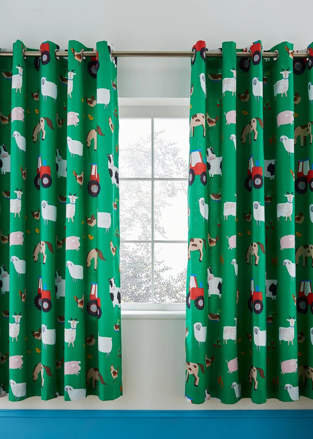 Catherine Lansfield Farmyard Animals Fully Reversible Eyelet Curtains Green - 66W X 72D (168x183cm) Image 1