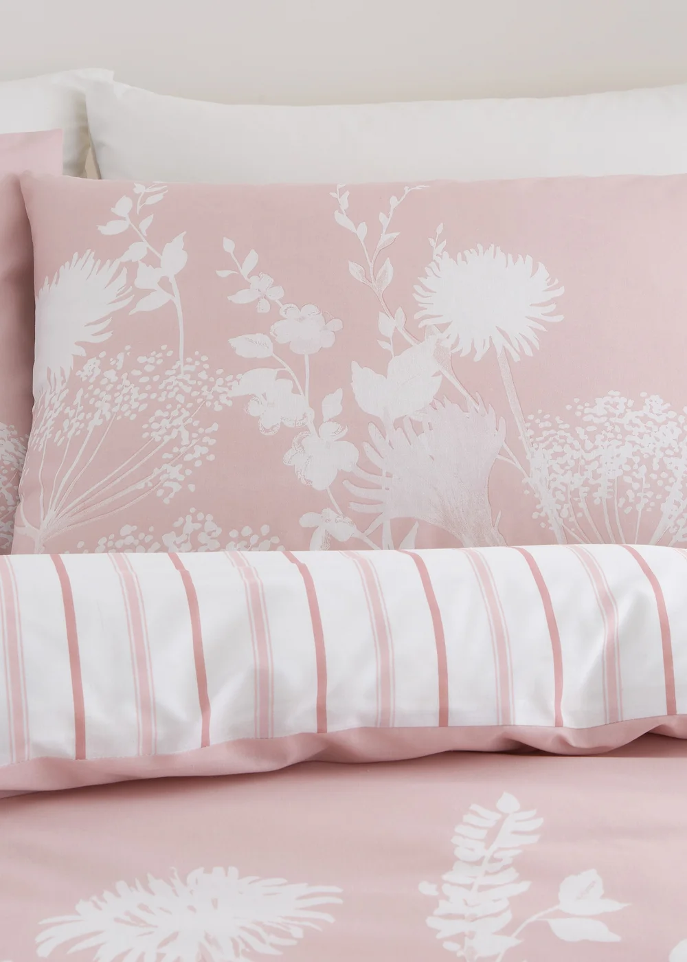Catherine Lansfield Meadowsweet Floral Reversible Duvet Cover Set Blush Pink - Single Image 2