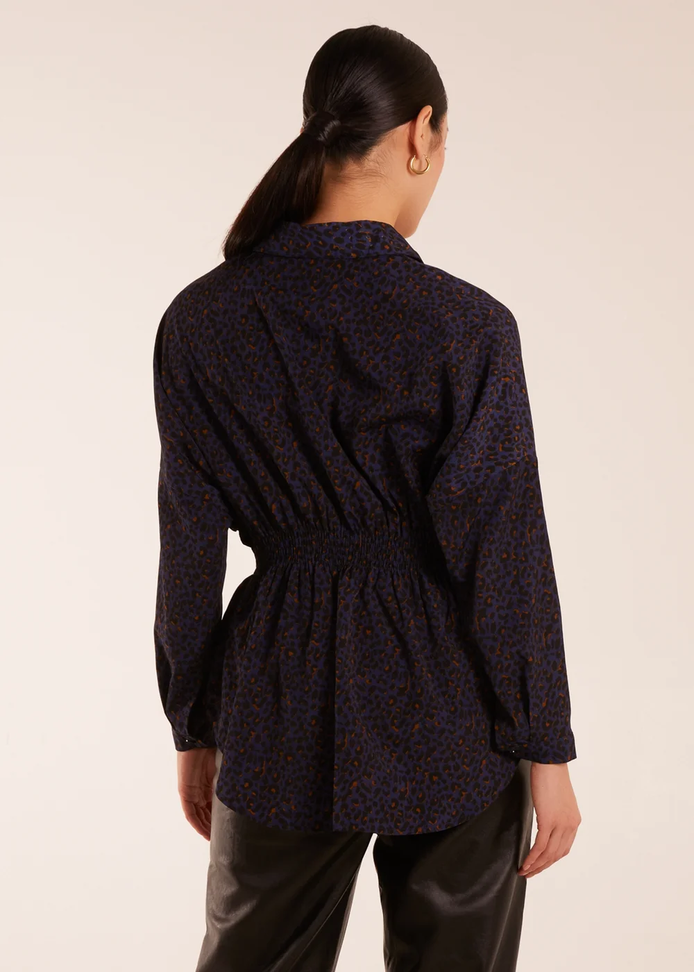 Blue Vanilla Leopard Print Shirred Waist Shirt - S Image 4