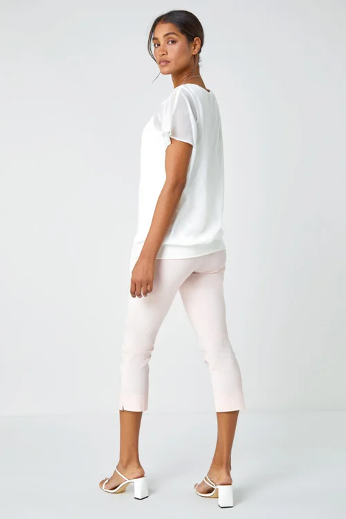 Roman Ivory Chiffon Jersey Blouson Top with Necklace - Size 20 Image 3