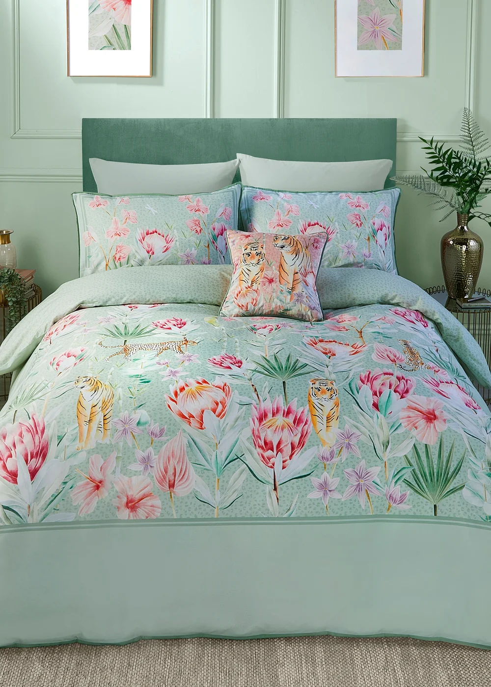 Soiree Tropical Leopard Sateen Green Duvet Cover Set - Double Image 4