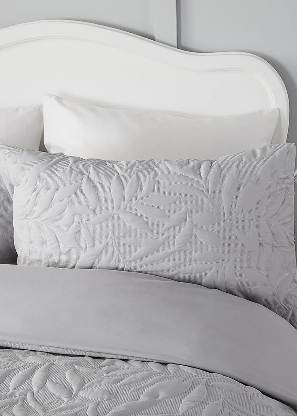 Serene Luana Soft Touch Silver Duvet Cover Set - Single Image 3