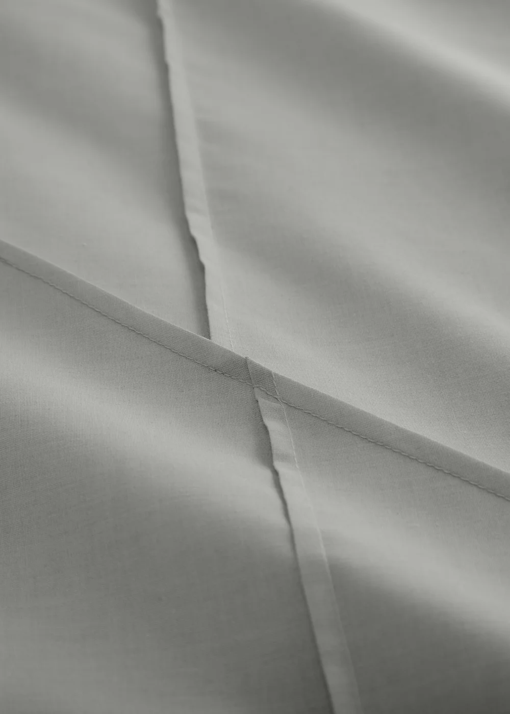 Serene Dart Grey Duvet Cover Set - Double Image 2