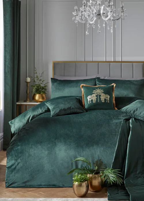 Laurence Llewelyn-Bowen Montrose Velvet Green Duvet Cover Set - Double Image 1