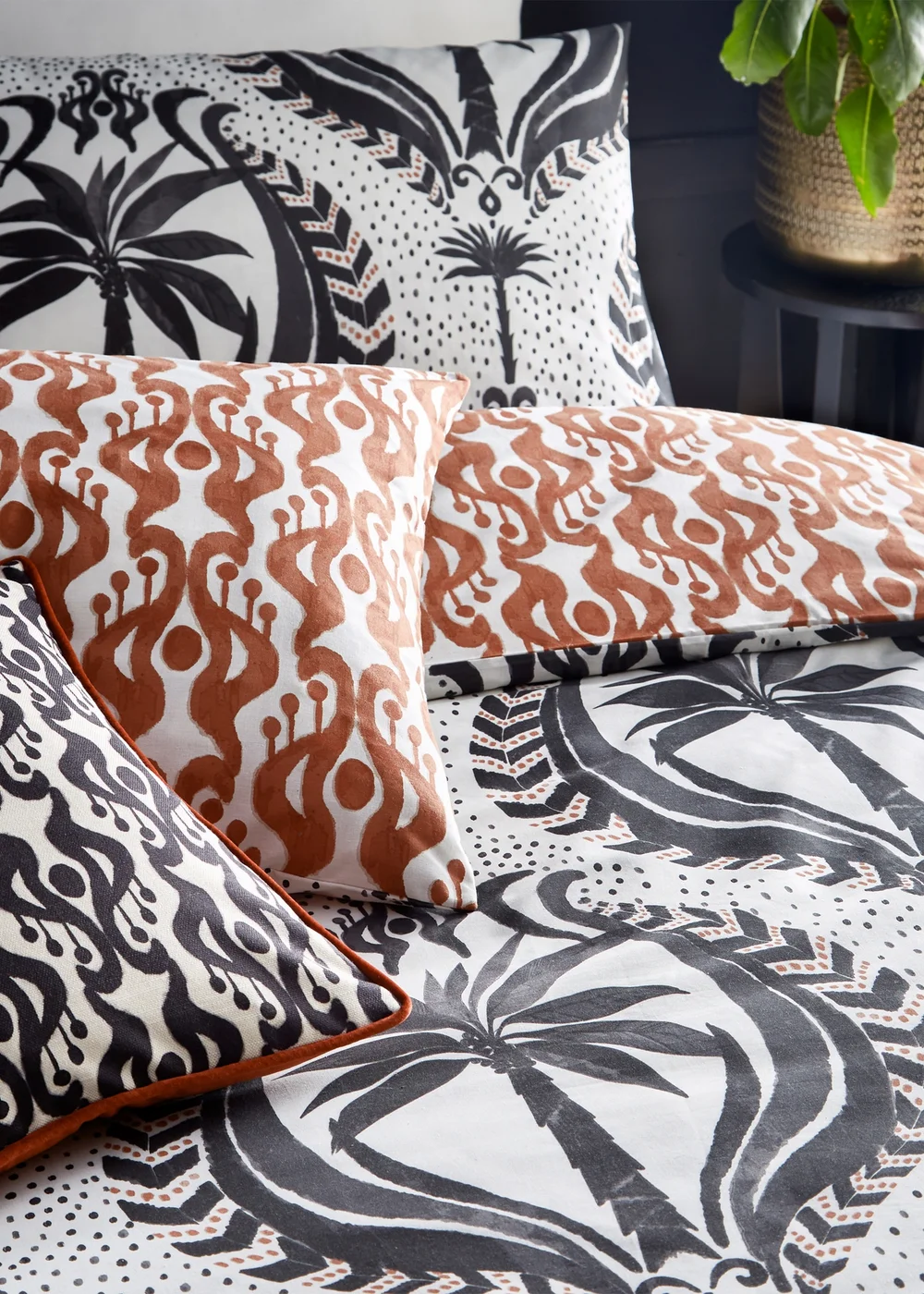 Wylder Tropics Laucala Bohemian Duvet Cover Set - Double Image 2