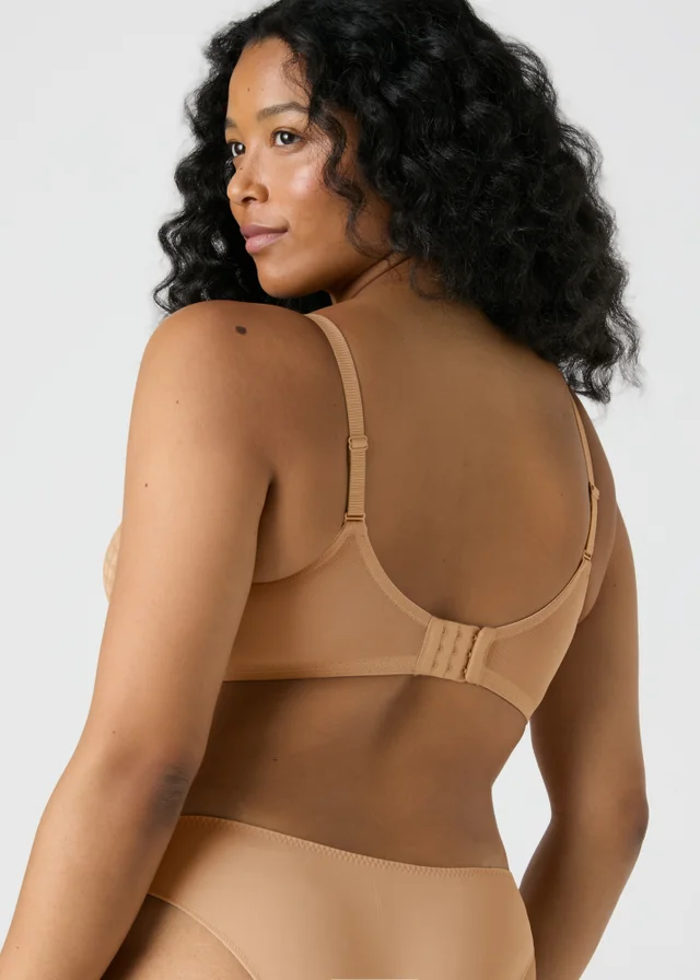 DD+ Nude Stretch Lace Bra