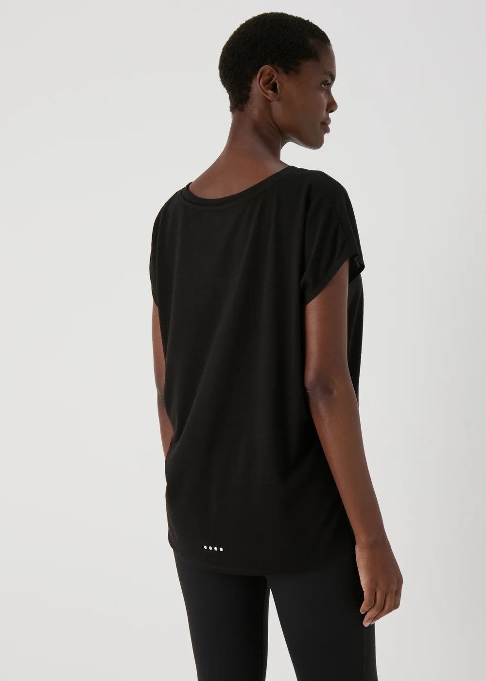 Souluxe Black V Neck T Shirt - Small Image 2