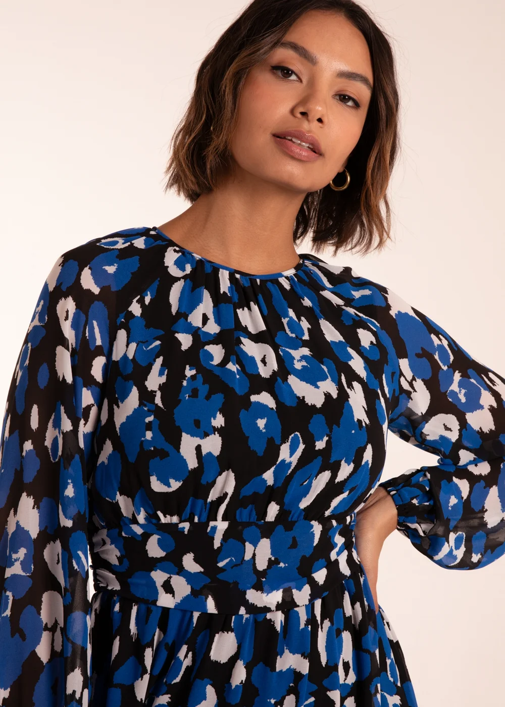 Blue Vanilla Blue Animal Keyhole Raglan Midi Dress - 16 Image 2