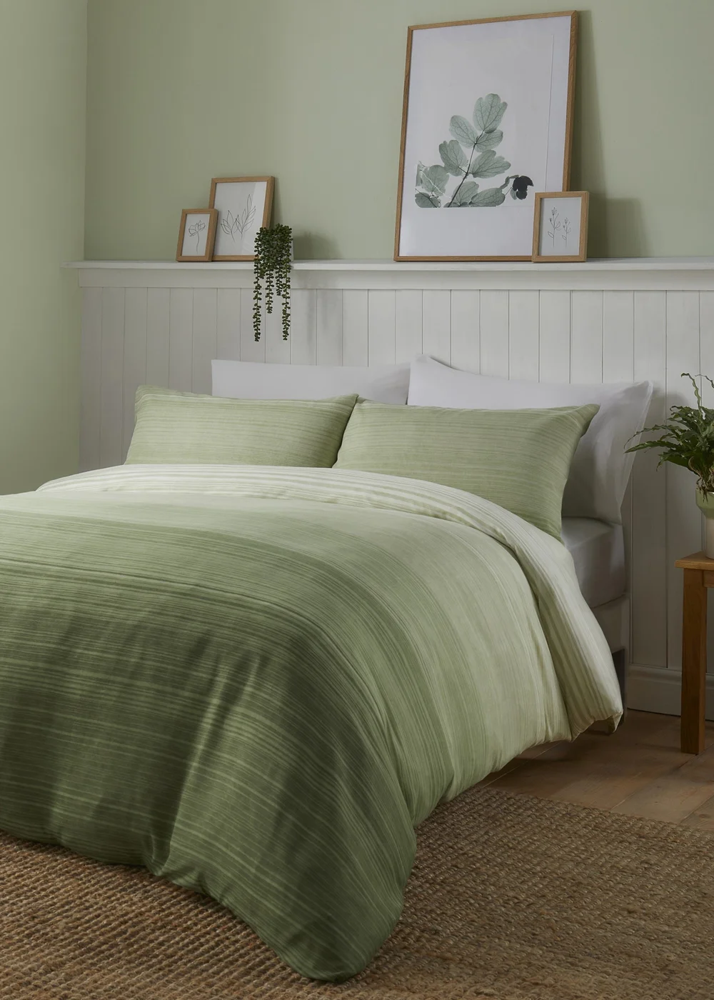 Fusion Fairhaven Green Duvet Cover Set - Single Image 1