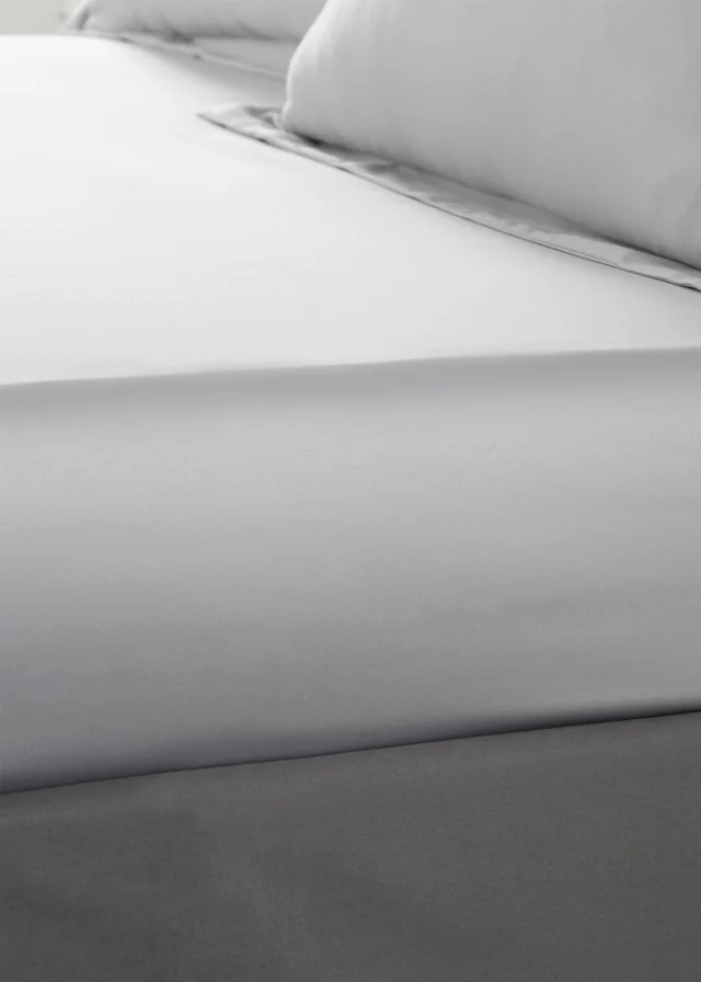 Catherine Lansfield Silky Soft Satin Fitted Sheet Silver