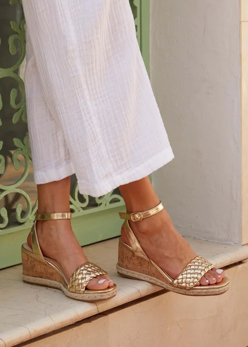 Linzi Regan Gold Faux Leather Plaited Wedge - Size 4 Image 1