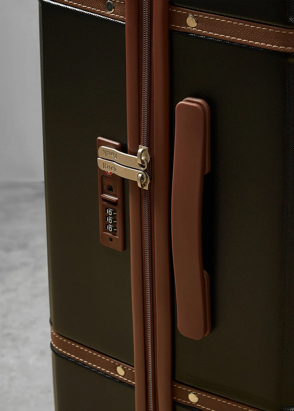 Rock Black Chelsea Cabin Suitcase - Small Image 4