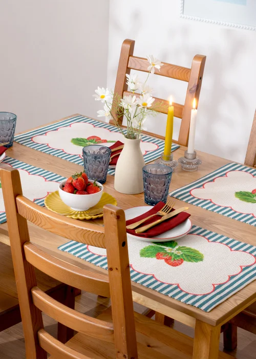 furn. Strawberry Stripes Set Of 4 Table Placemats (46 x 36cm) - One Size Image 1