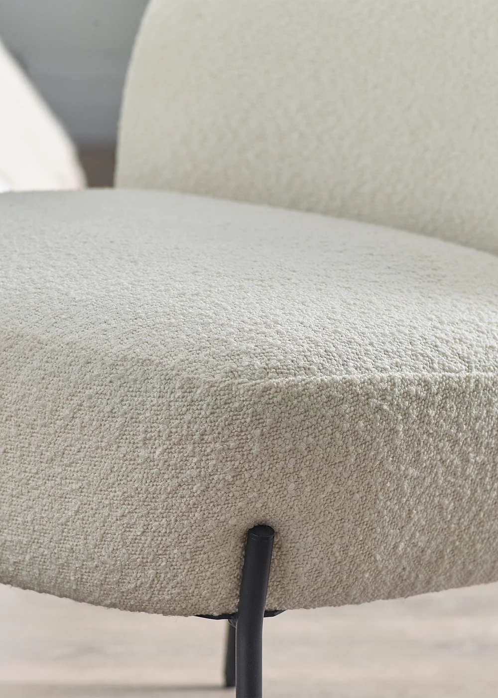 Julian Bowen Ivory Lulu Boucle Accent Chair (77 x 60 x 64cm) - No Size Image 4