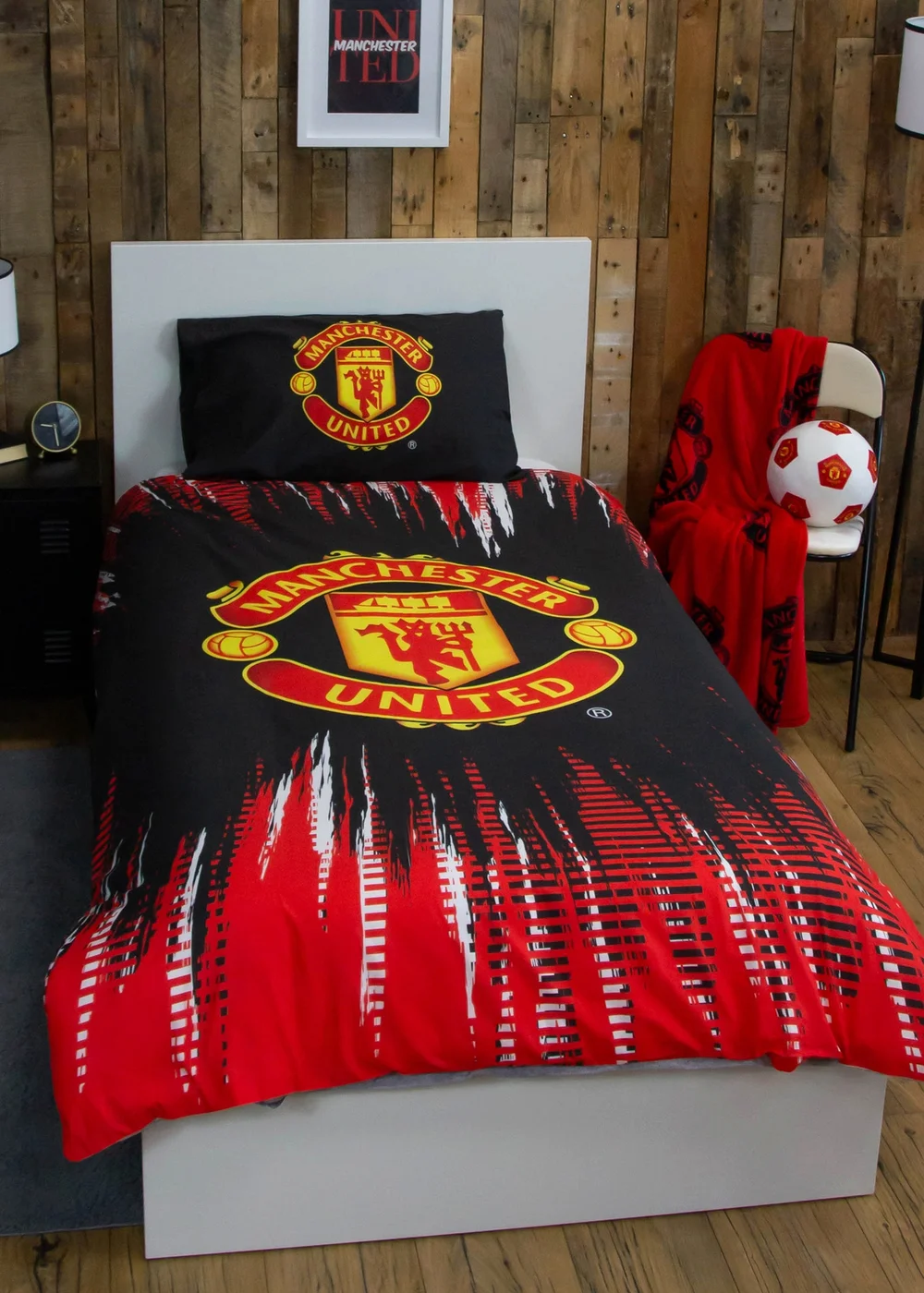 Manchester United FC Theatre Panel 100 % Cotton Duvet - Single Image 2